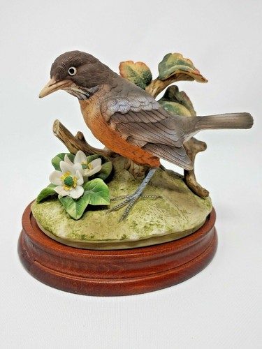 Robin porcelain bird with - bird,